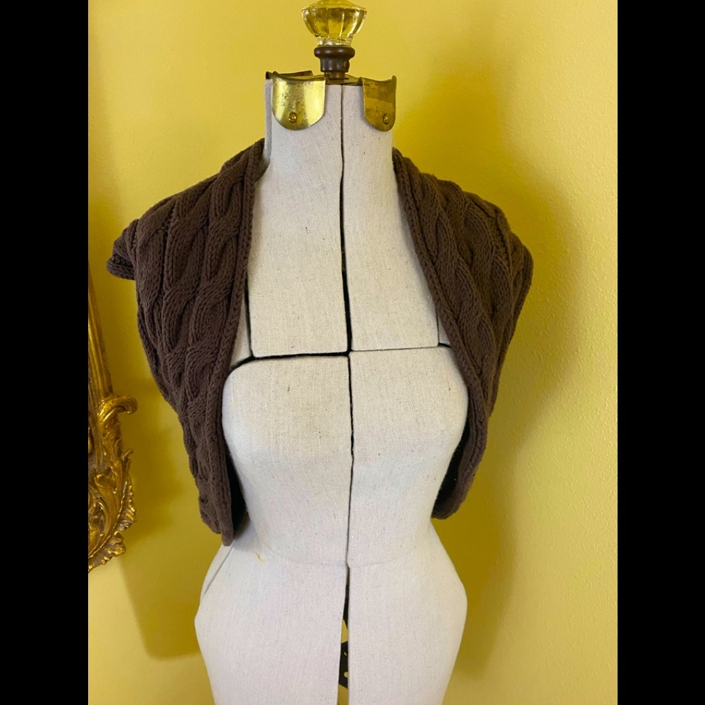 Brown cable knit shrug